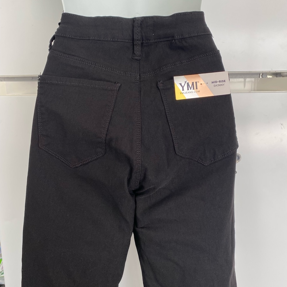 YMI’s PERFECT Jet black hyper stretch skinny Jean - Picture 7 of 7